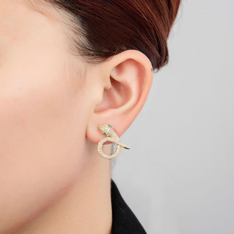 ピアス レディース マイクロパヴェ スネークモチーフ 電気メッキ加工 S925シルバーポスト クール おしゃれ ライトラグジュアリー ヘビモチーフ ゴールド