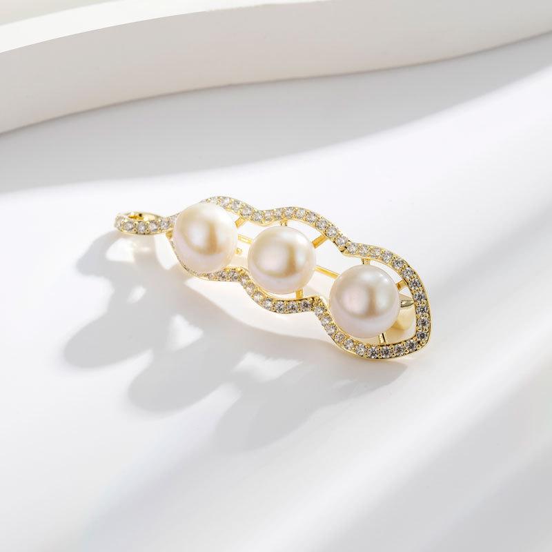 ブローチ 男女兼用 ピーナッツ 淡水パール 銅製 エレガント 上品 個性的 ファッション 通勤用 マイクロ..