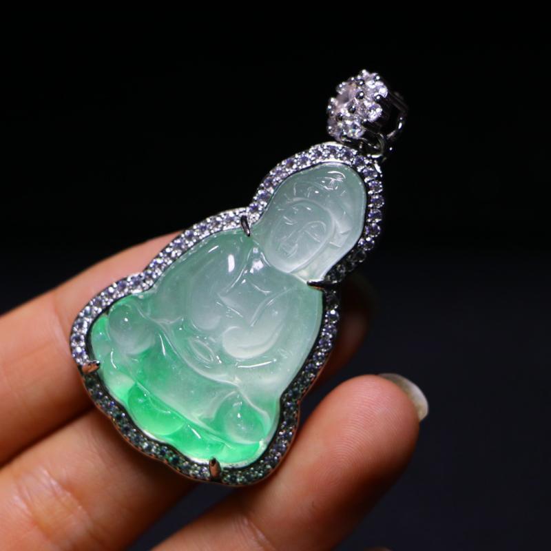 ネックレス 観音様 翡翠 ペンダント 高品質 天然石 パワーストーン 高透明 氷種 瑞々しい光沢 なめらかな質感 精巧な彫刻細工 純粋無垢 無傷 お守り 開運 ジュエリー アクセサリー(4)