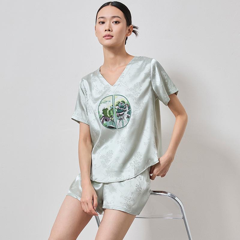 パジャマ レディース 接触冷感 ジャカード織り Vネック 半袖 ショートパンツ 上下セット ゆったり 薄手 シンプル サテン調 フェイクシルク ルームウェア ミントグリーン 春夏