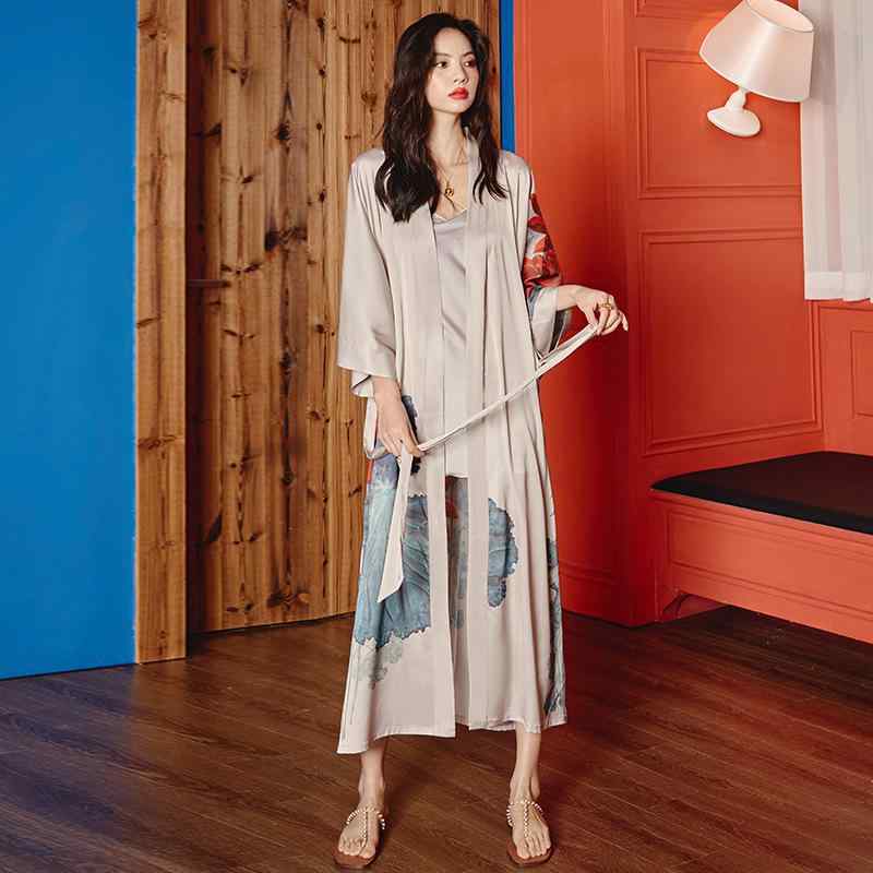 ルームウェア レディース 接触冷感 薄手 光沢サテン 上品 大きいサイズ ゆったり チャイナ風 春夏 ガウン ナイトガウン バスローブ 襟付き 長袖