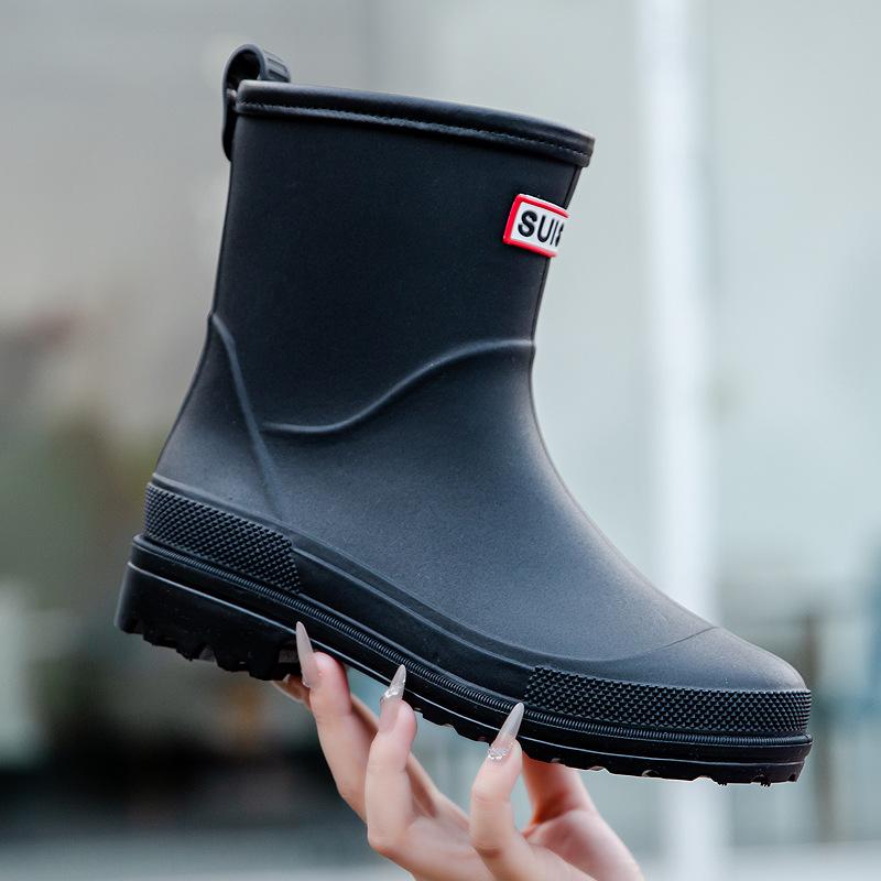 雨靴 レディース 軽量 防水 ミドル丈 厚底 ローヒール PVC製 滑り止め 耐久性 厨房作業用 ガーデニング アウトドア レインシューズ スリッポン 無地 パイピング オールシーズン 大人用