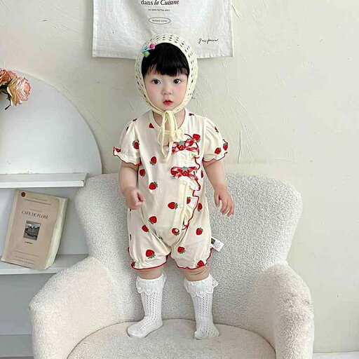 ロンパース ベビー 女の子 夏 半袖 薄手 綿素材 斜め前開き かわいい いちご柄 韓国風 赤色 レッド お祝い 百日祝い 記念日 普段使い 安心A類基準 ロンパース ベビー 女の子 夏 半袖 薄手 綿素材 斜め前開き かわいい いちご柄 韓国風 赤色 レッド お祝い 百日祝い 記念日 普段使い 安心A類基準