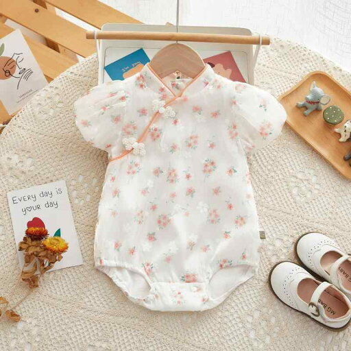 ロンパース 女の子 夏用 半袖 チャイナドレス風 中国風 ベビー服 カバーオール 綿 コットン 薄手 白 新生児 赤ちゃん 0歳 1歳 乳幼児 肌に優しい 安心 三角タイプ プルオーバー ロンパース 女の子 夏用 半袖 チャイナドレス風 中国風 ベビー服 カバーオール 綿 コットン 薄手 白 新生児 赤ちゃん 0歳 1歳 乳幼児 肌に優しい 安心 三角タイプ プルオーバー