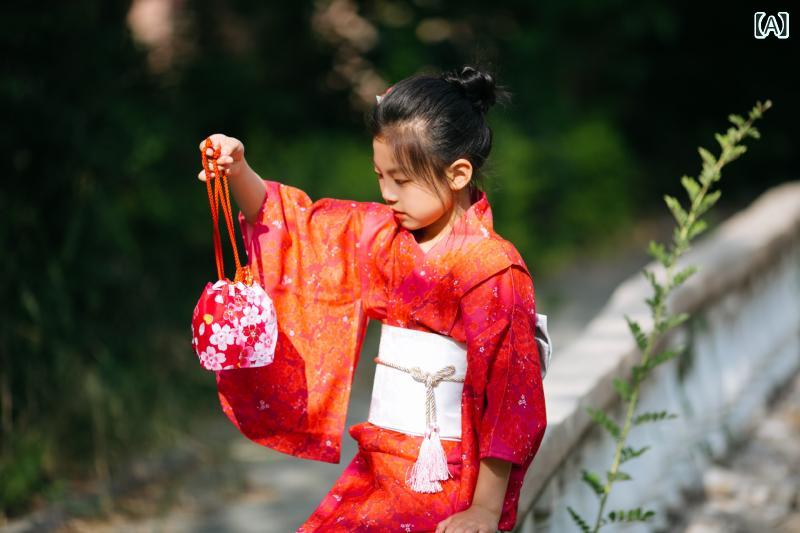 浴衣 女の子 子供用 フォーマル 和装 セットアップ 舞台衣装 発表会 記念撮影 日本 和風 レトロ イベント コスプレ 赤 ポリエステル