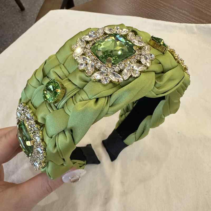 カチューシャ レディース 幅広 編み込み 高級感 レトロ 白髪隠し お出かけ用 無地 ハンドメイド インス..