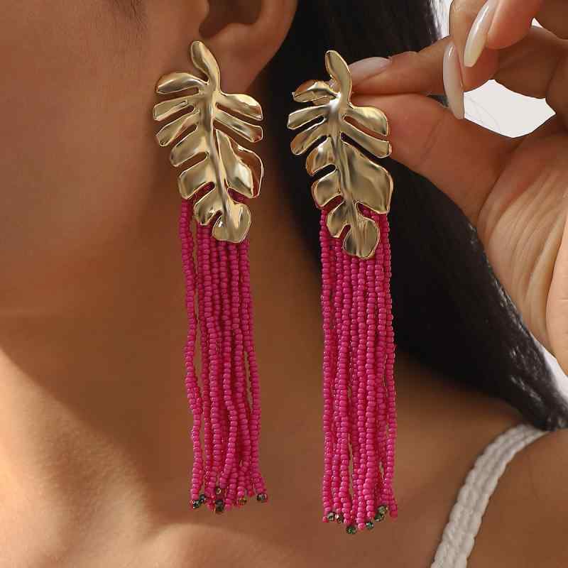 ピアス イヤリング レディース ロング タッセル ボヘミアン ハンドメイド シードビーズ リーフ デザイン 合金製 ファッション 通勤 オフィス カジュアル ローズレッド グリーン