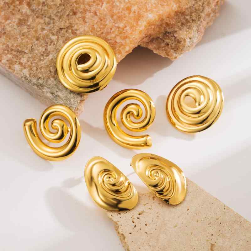 ピアス レディース 欧米風 ステンレス スパイラル レトロ 軽やか 高級感 幾何学 18K 電気メッキ加工 色褪せにくい