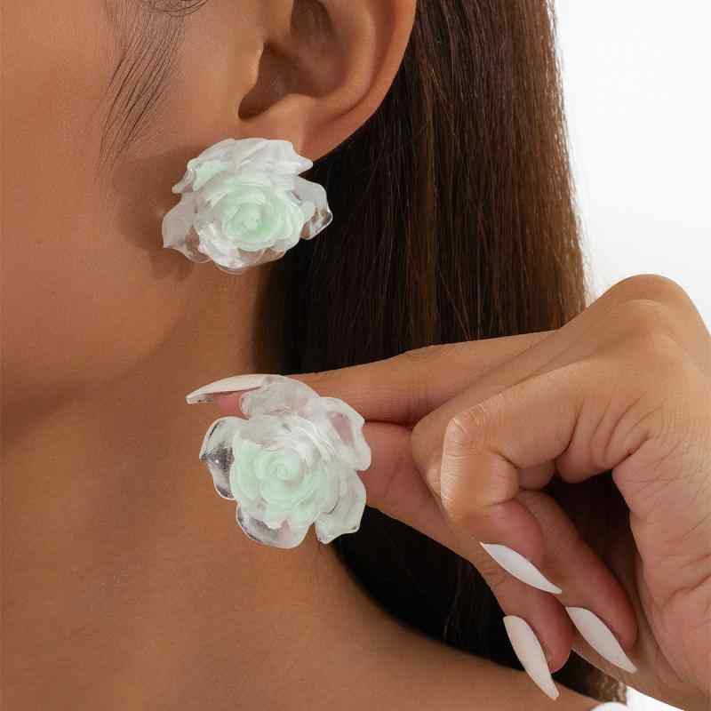 イヤリング レディース レジン 透明感 グラデーション カラフル ローズ バラ 花 フラワーモチーフ 日韓風 スイート フェミニン かわいい 華やか 春夏