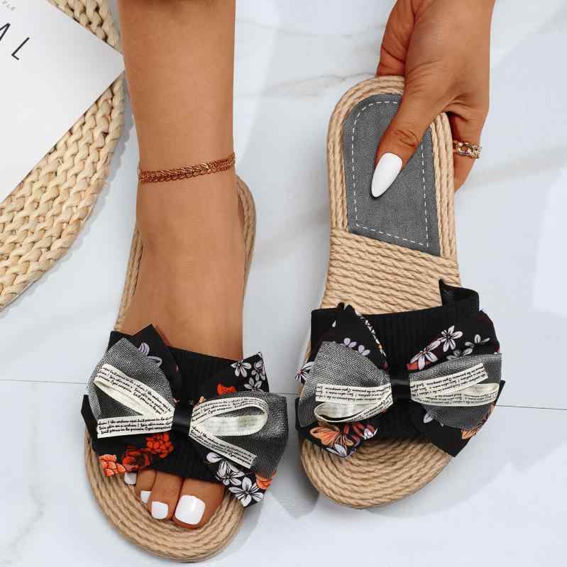 サンダル レディース 軽量 防滑 速乾 カジュアル スタイリッシュ 手作り 麻紐 草編み 一本ストラップ リボン フラットヒール EVA素材 TPR底