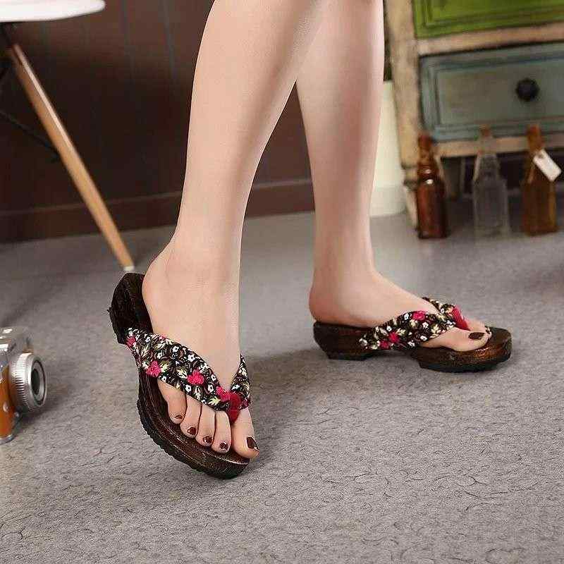 サンダル レディース 滑り止め ウェッジソール 厚底 トング 下駄 ルームシューズ 室内履き 中国風 アジ..