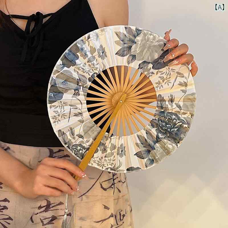 扇子 携帯用 折りたたみ式 暑さ対策 手持ち扇子 新中国風 水墨画デザイン 竹製 絹布 古風 中華風 漢服 チャイナドレス