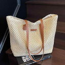 トートバッグ レディース 軽量 カジュアル シンプル 透かし編み ストロー素材 ナチュラル A4対応 大容量 ファスナー開閉 スマホ収納 ビーチ リゾート 普段使い