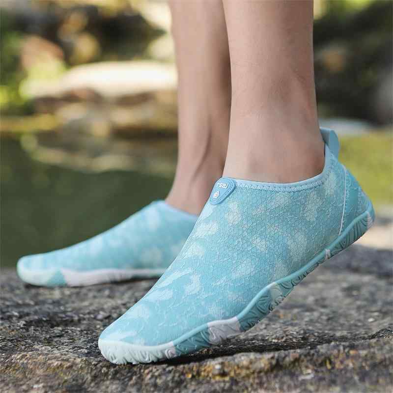 ウォーターシューズ 男女兼用 カップル 速乾 滑り止め ソフトソール 耐切創 ビーチ 渓流 川遊び ダイビング プール シュノーケリング アウトドア マリンスポ...