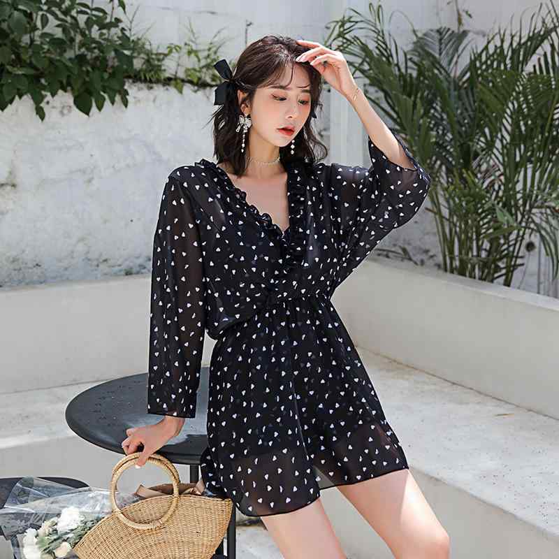 水着 レディース 大きいサイズ プラスサイズ 体型カバー ゆったり セクシー 3点セット カバーアップ 長袖 ビキニスカート ビーチ リゾート 速乾 パッド入り ノンワイヤー ブラック