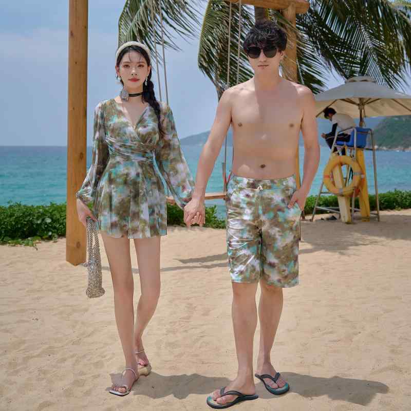 水着 カップル ペア 体型カバー 着痩せ グラデーション おしゃれ エレガント パッド付き ノンワイヤー ワンピース水着 メンズビーチパンツ 大きいサイズ ポリエステル