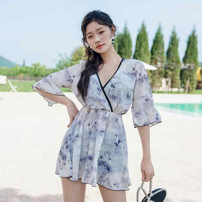 水着 レディース 体型カバー 着痩せ 細見え ハイウエスト セクシー ビキニ セパレート 大きいサイズ プラスサイズ 3点セット ワイヤー入り パッド付き 半袖 温泉 プール ビーチ 夏 小花柄