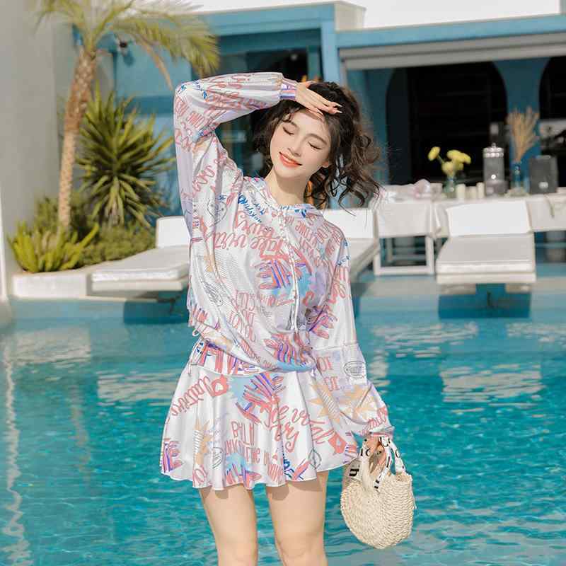 水着 レディース 大きいサイズ ゆったり プラスサイズ 体型カバー 着痩せ 細見え 3点セット セパレート スカート 長袖 胸パッド付き ノンワイヤー 花柄 スポーツ 温泉 スイムウェア ポリエステル