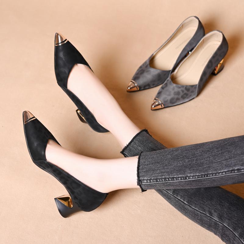パンプス レディース ヒョウ柄 スクエアバックル ポインテッドトゥ ブラック チャンキーヒール 高ヒール 春夏 通勤 オフィス 日常使い ..