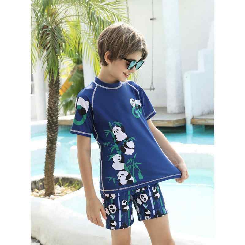 ・対象年齢: 5〜18歳・対象性別: 男性・素材: ナイロン82%・重量: 約280g・裏地素材: ポリエステル95%・カラー展開: ネイビー、ブラック・サイズ展開: 140、150、160、165、170・スタイル: 三角パンツ