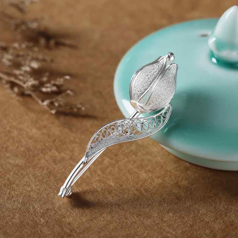 ブローチ レディース 韓国風 おしゃれ フラワー 925シルバー スーツ コート エレガント シンプル 上品 フォーマル 秋冬 ラペルピン ホワイト