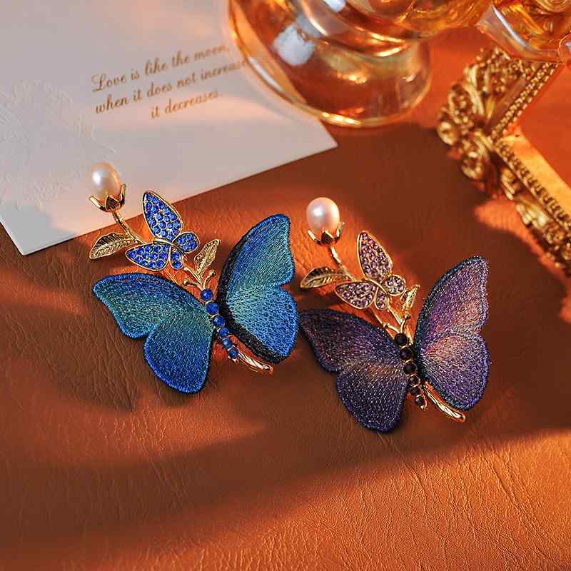 ブローチ レディース 男女兼用 新中華風 刺繡 蝶 レトロ 高級感 パール パール ジルコニア チャイナ風 ..