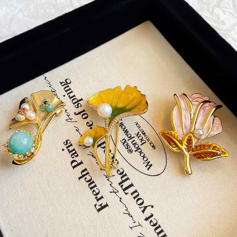 ブローチ レディース 中国風 滴油加工 植物 花卉モチーフ 花びら 葉っぱ レトロ エレガント 2WAY 銅製 ..