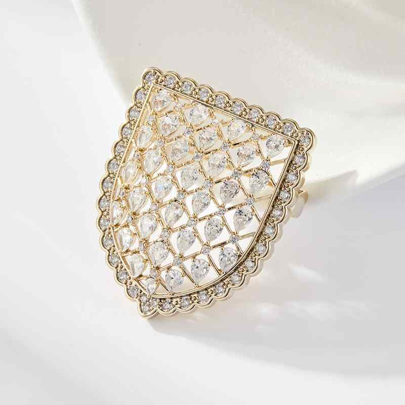 ブローチ レディース 精巧 マイクロセッティング ジルコニア パヴェ 騎士の盾 ハート 四つ葉 クローバー 軽やか 上質 万能 ファッション小物(x2)