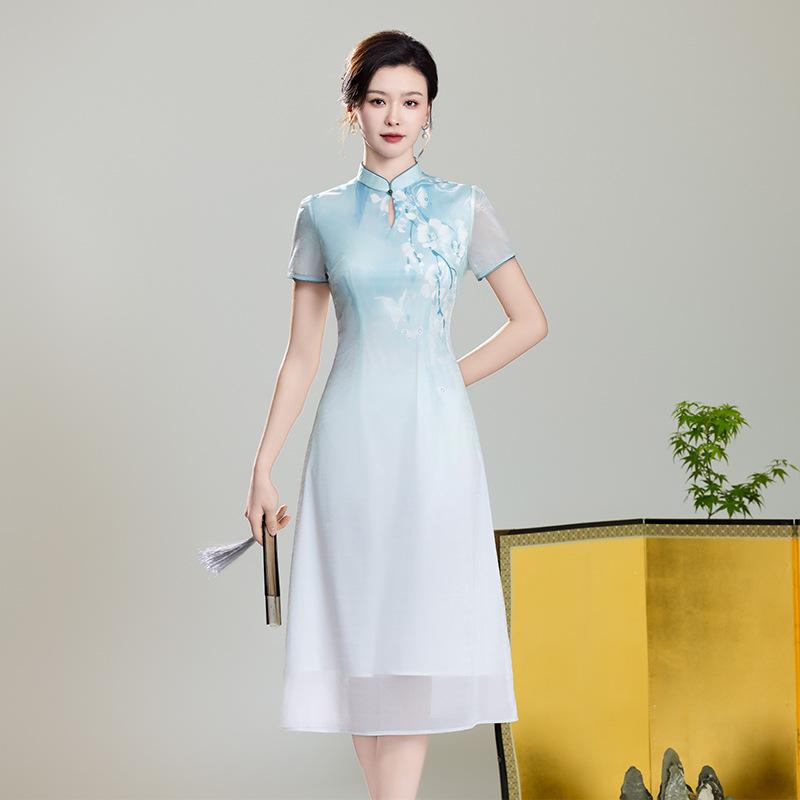 チャイナドレス レディース 半袖 スリムフィット 漸変グリーン柄 絞り染め 改良チャイナ風 エレガント 上品 スタンドカラー 斜め襟 ロング丈 スリットなし ポリエステル 春夏 ワンピース