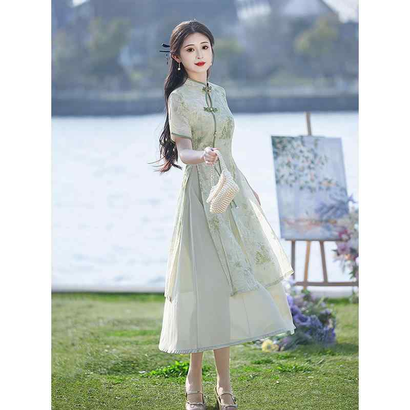 チャイナドレス レディース グリーン モダン 若者向け 新中国風 ロング丈 半袖 スタンドカラー 斜め襟 ハイウエストスリット 上品 エレガント 春夏 お茶会 イベント フォーマル ドレス