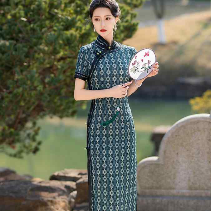 チャイナドレス レディース ミセス ロング丈 春夏 普段使い エレガント スタイルアップ 細見え 改良型 ポリエステル混紡 ストレッチ スタンドカラー 五分袖 裾スリット レトロ(4)