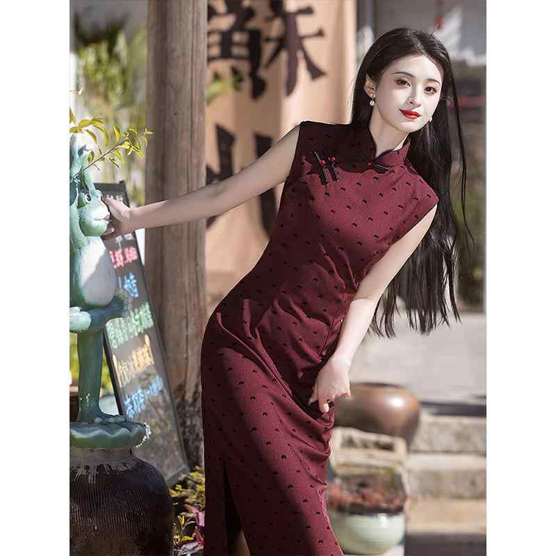チャイナドレス レディース ノースリーブ 赤 水玉 ドット 春夏 改良版 モダン 新中国風 デイリーユース パーティードレス 結婚式 お呼..