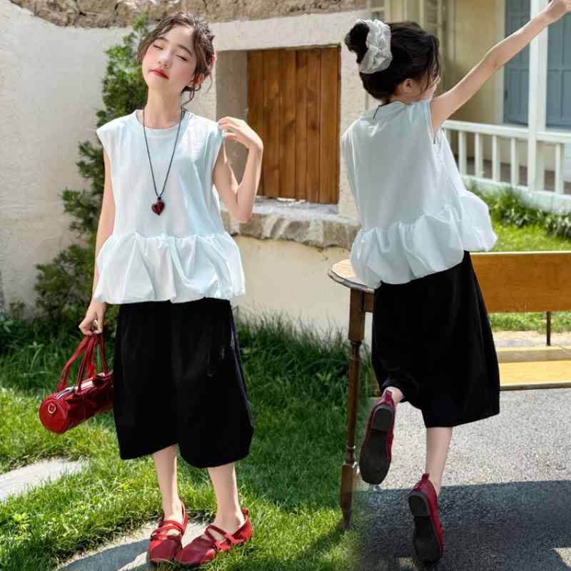 セットアップ ガールズ ジュニア ノースリーブ 薄手 柔らかい肌触り ペプラムトップス 七分丈パンツ 無..