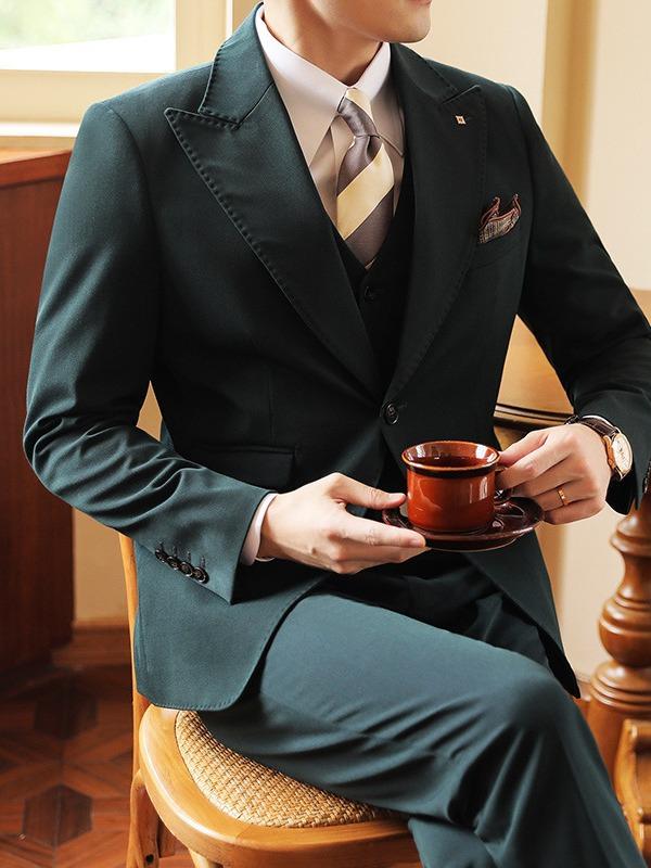 スーツ メンズ ピークドラペル 2つボタン スリーピース セットアップ スリムフィット 高級感 厚手 レーヨン混紡 ライトビジネス オールシーズン ビジネス フォーマル 礼服 ブラック グリーン キャメル 通勤 結婚式 入学式 卒業式