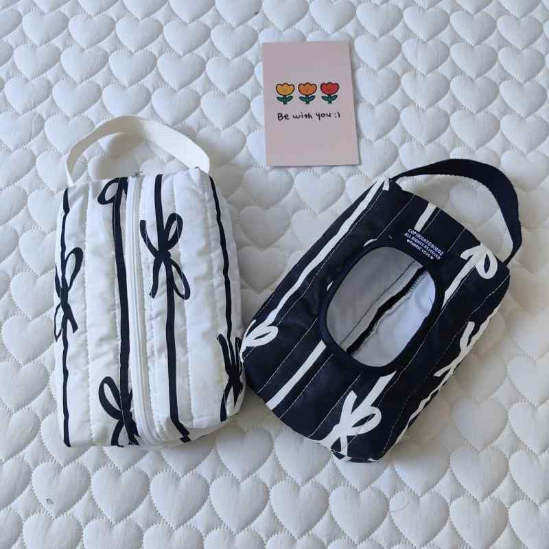 ティッシュケース ウェットティッシュ対応 フタ付き 携帯 吊り下げ 手提げ 車載 リビング 韓国風 ストライプ リボン キルティング コットン 多機能 モダン シンプル おしゃれ