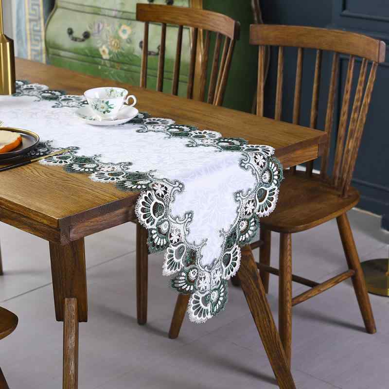 テーブルランナー ベルベット レース 高級感 ライトラグジュアリー リーフ柄 おしゃれ 長方形 ダイニング 食卓 リビング ホテル レストラン 店舗 業務用 家庭用