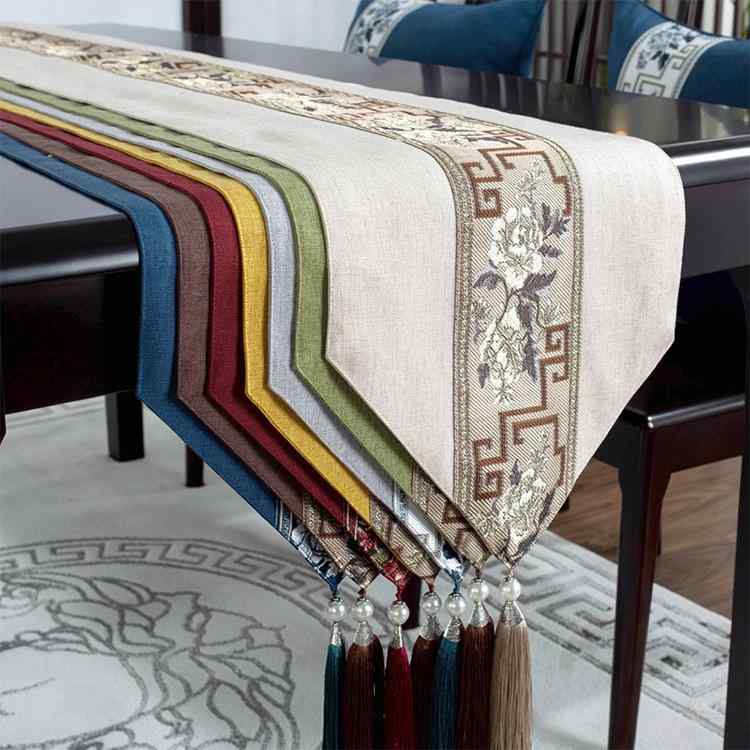 ・カテゴリ: テーブルランナー・スタイル: 新中華風・素材: 麻40%・柄: 中国風・カラー展開: ベージュ、オフホワイト、ブルーホワイト、ダークブルー、グレー、レッド、イエロー、グリーン・サイズ展開: 30x45cm、33x80cm、33x100cm、33x120cm、33x140cm、33x160cm、33x180cm、33x200cm、33x230cm、33x250cm、33x280cm、33x300cm、33x320cm、33x350cm、33x380cm