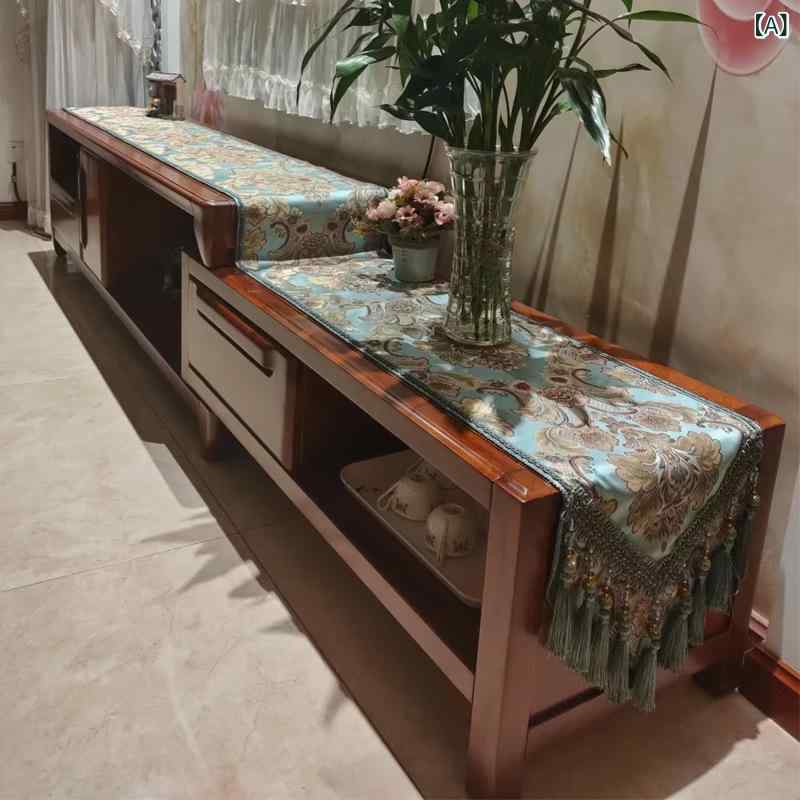 テーブルランナー ヨーロピアン アメリカン 高級感 軽やか 贅沢 おしゃれ ロング 家庭用 リビング ダイ..