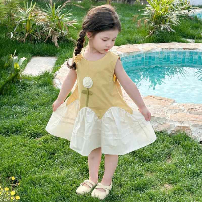 ・スタイル: プリンセス・生地: 綿混紡・カテゴリ: ワンピース・主な素材: 綿80%・性別: 女児・対象年齢: 3～8歳、身長100～140cm・柄: 無地・加工: 柔らか加工・スカートの形: フレア・裏地素材: 綿85%・カラー展開: 緑黄色・サイズ展開: 90cm、100cm、110cm、120cm、130cm、140cm、150cm