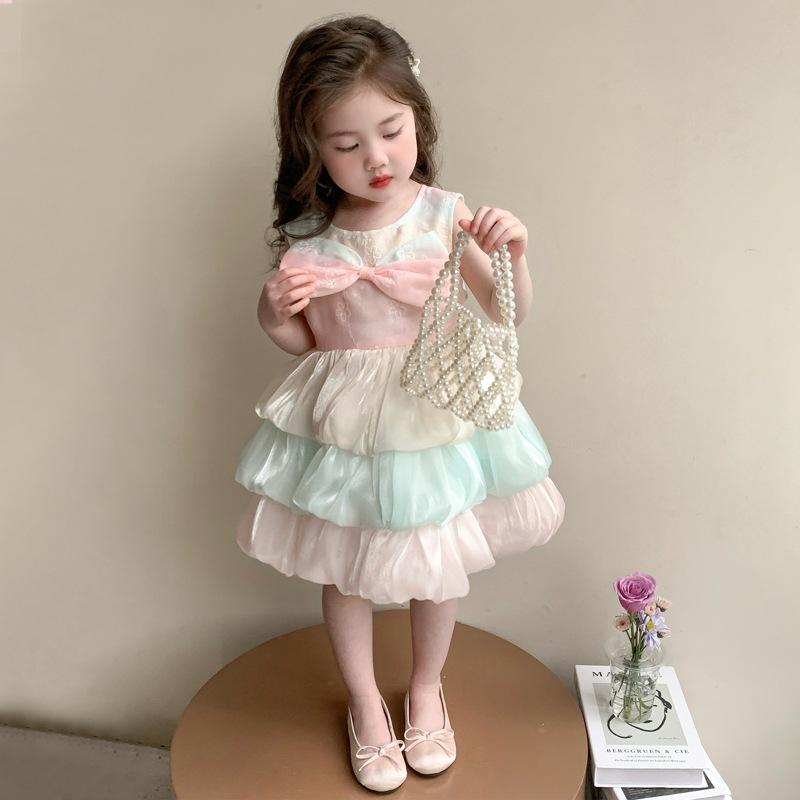 ワンピース キッズ 女の子 ベビー プリンセスドレス ティアードスカート 夏物 ノースリーブ 花柄 華やか おしゃれ かわいい ポリエステル ソフトな肌触り サマーワンピース