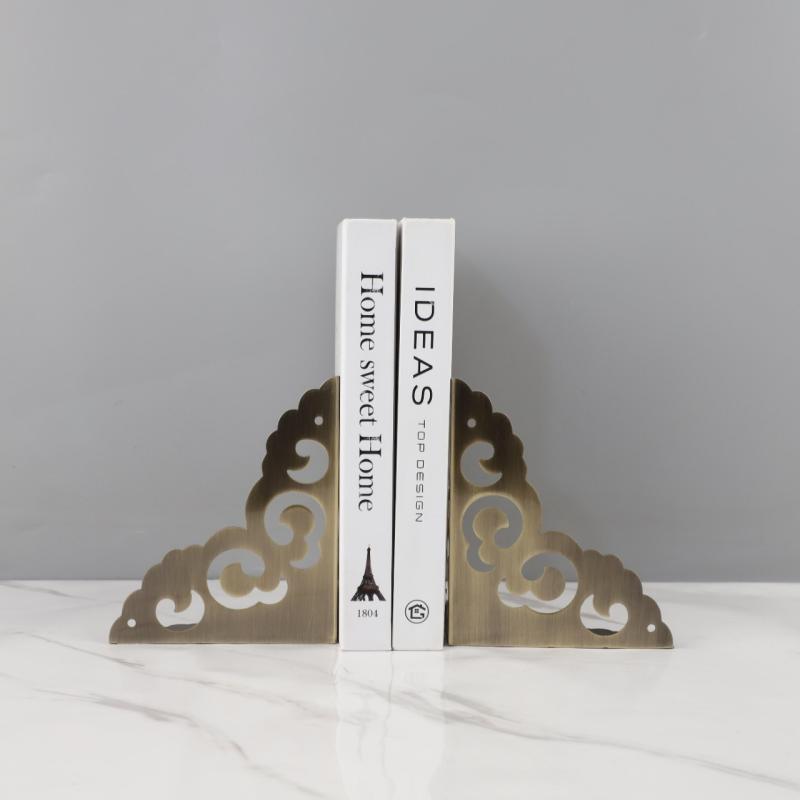 ブックエンド 新中式 レトロ 金属製 角花デザイン 本立て 書類立て 卓上 オブジェ ディスプレイ 書斎 ..