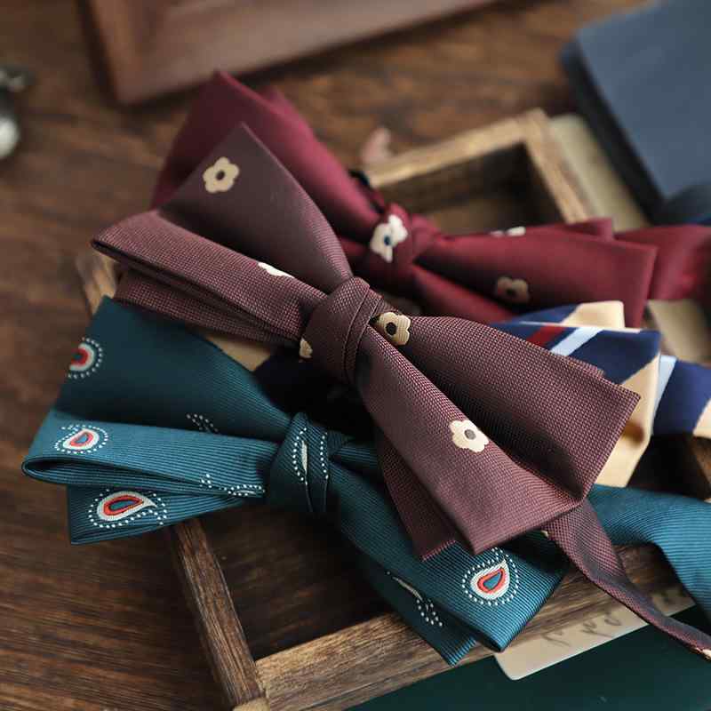 蝶ネクタイ メンズ レトロ 韓国風 花柄 ポリエステル素材 ワインレッド グリーン 結婚式 二次会 パーティー 披露宴 フォーマル イベント ビジネス おしゃれ