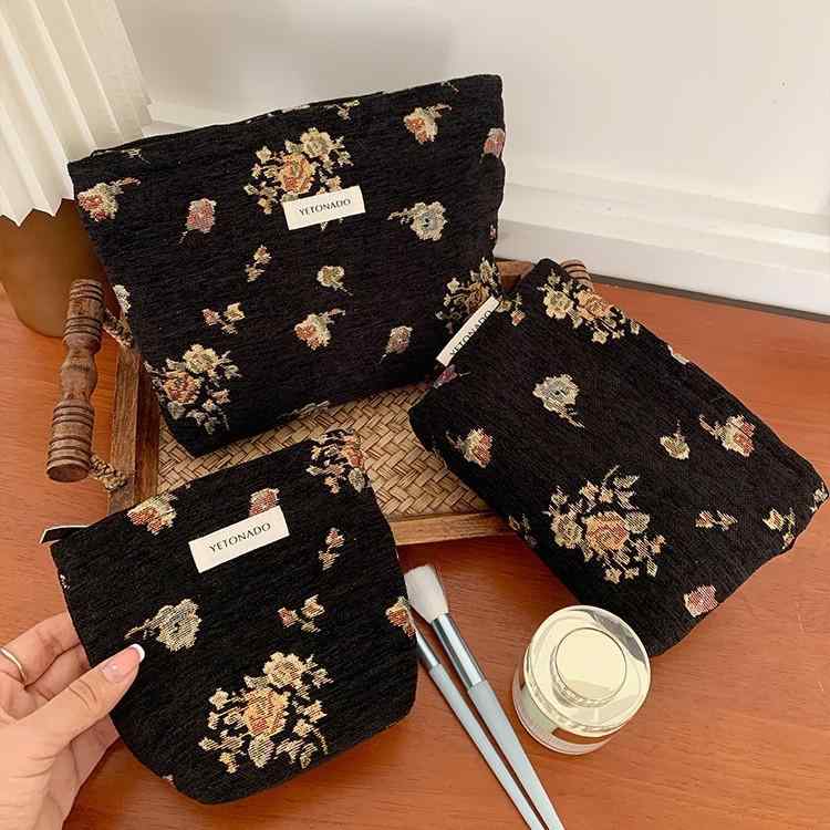 化粧ポーチ レディース 大容量 立体 金糸 花柄 レトロ かわいい コスメ 収納 トラベルポーチ 黒色 ポリ..