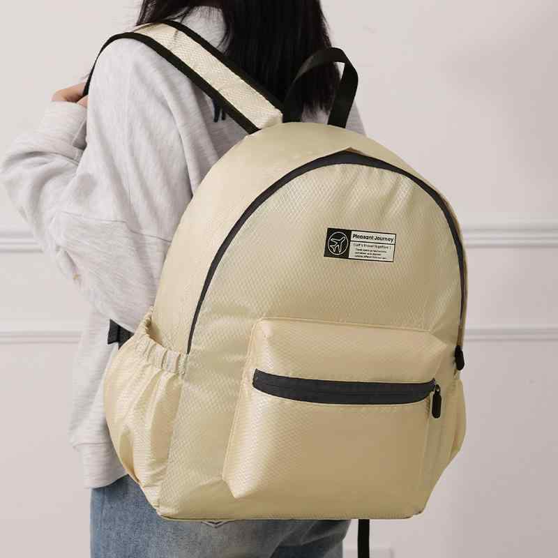 楽天モズラボリュック ユニセックス 超軽量 折りたたみ コンパクト 湾曲ショルダー 旅行 トラベル アウトドア スポーツ ハイキング カジュアル デイパック 14インチPC対応 ノートPC収納 PU素材 シンプル（x2）