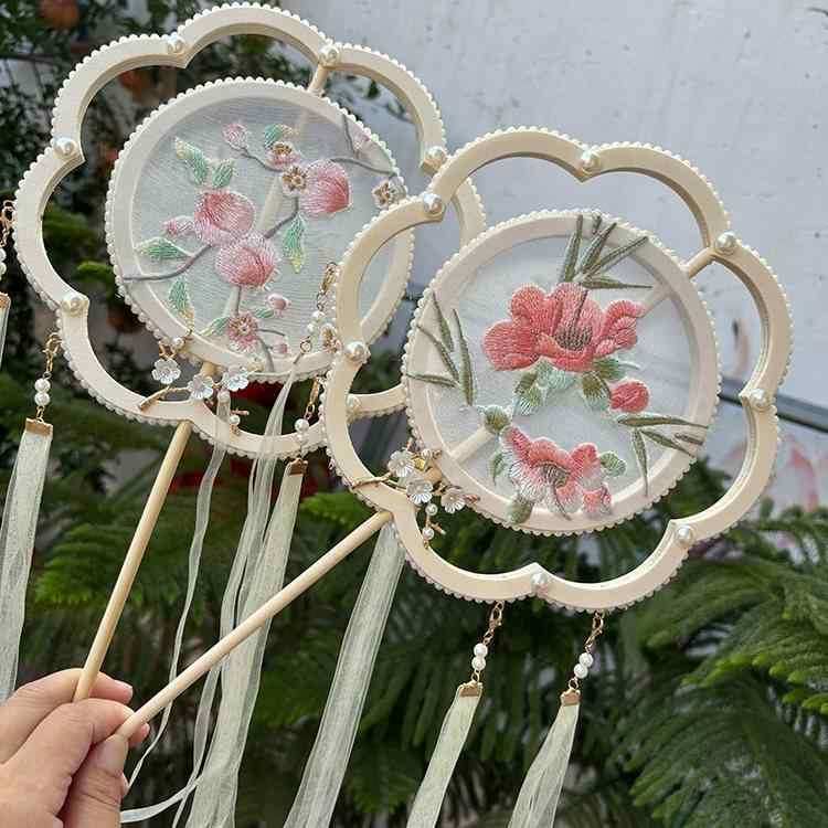 団扇 キッズ 子ども 大人用 漢服 中国風 古風 手持ち 刺繍 花柄 八弁ダブルリング 竹製 上品 華やか 撮..