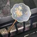 団扇 軽量 両面刺繍 絹製 木骨 金牡丹 花柄 丸型 中国風 華やか 伝統 和装小物 着物 浴衣小物 夏祭り 花火大会 上品 優雅 飾り扇 美術工芸品 インテリア雑貨