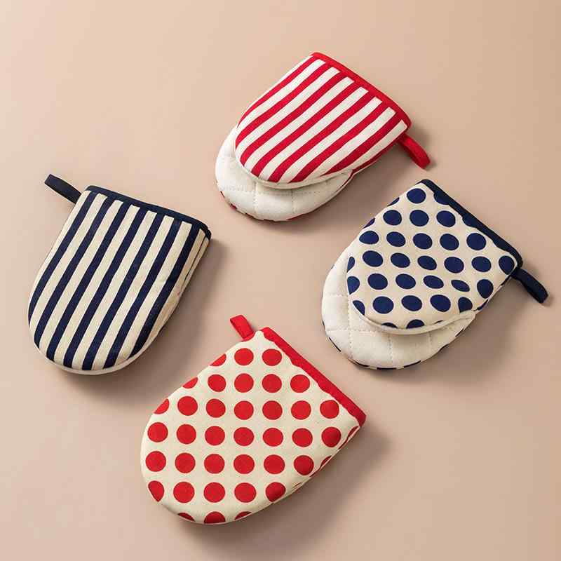 オーブンミトン 鍋つかみ 耐熱 やけど防止 キッチン 家庭用 電子レンジ オーブン スチーマー対応 綿素材 コットン製 シンプル ドット柄 グローブ 赤 青