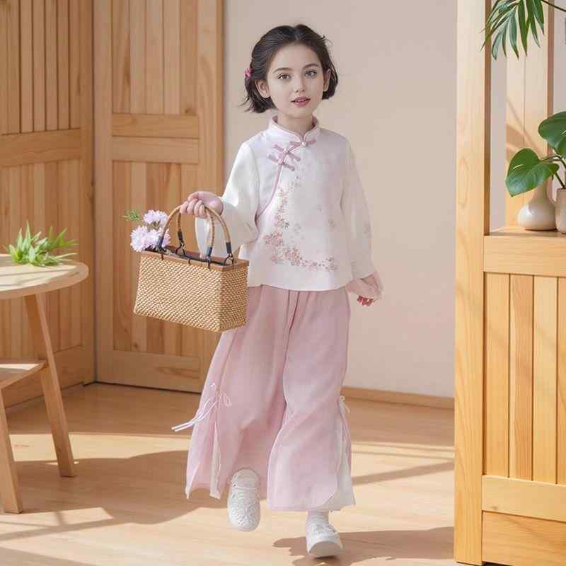 ・カテゴリ: 子供用旗袍・唐装・民族衣装・スタイル: 中華風・セット内容: セットアップ・対象性別: 女の子・素材: 再生繊維、ポリエステル・素材含有率: 91% - 95%・安全基準: A類・カラー展開: ピンク、ブルー・サイズ展開: 110、120、130、140、150、160・対象年齢: 8歳以上（身長140cm以上）