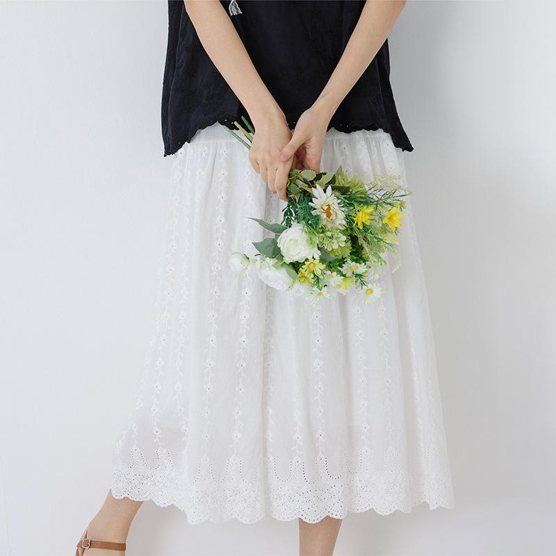 スカート レディース 森ガール スウィート 日系 無地 刺繡 二重 ゆったり 若見え 着回し 裏地付き ミディ丈 春 Aライン コットン素材 ..