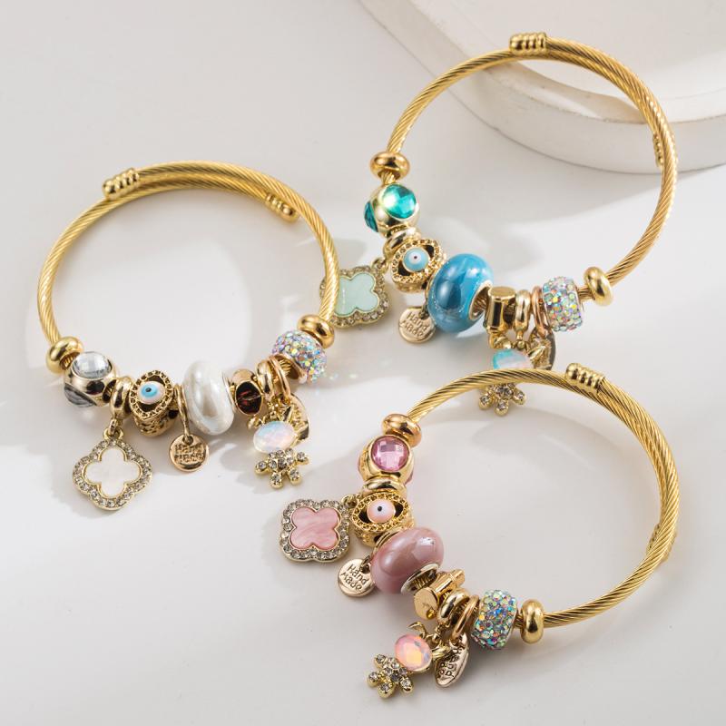 ブレスレット レディース 合金製 サイズ調節可能 イービルアイ 四つ葉 クローバー フラワー ラビット アルファベット チャーム 電気メッキ加工 夏 レトロ